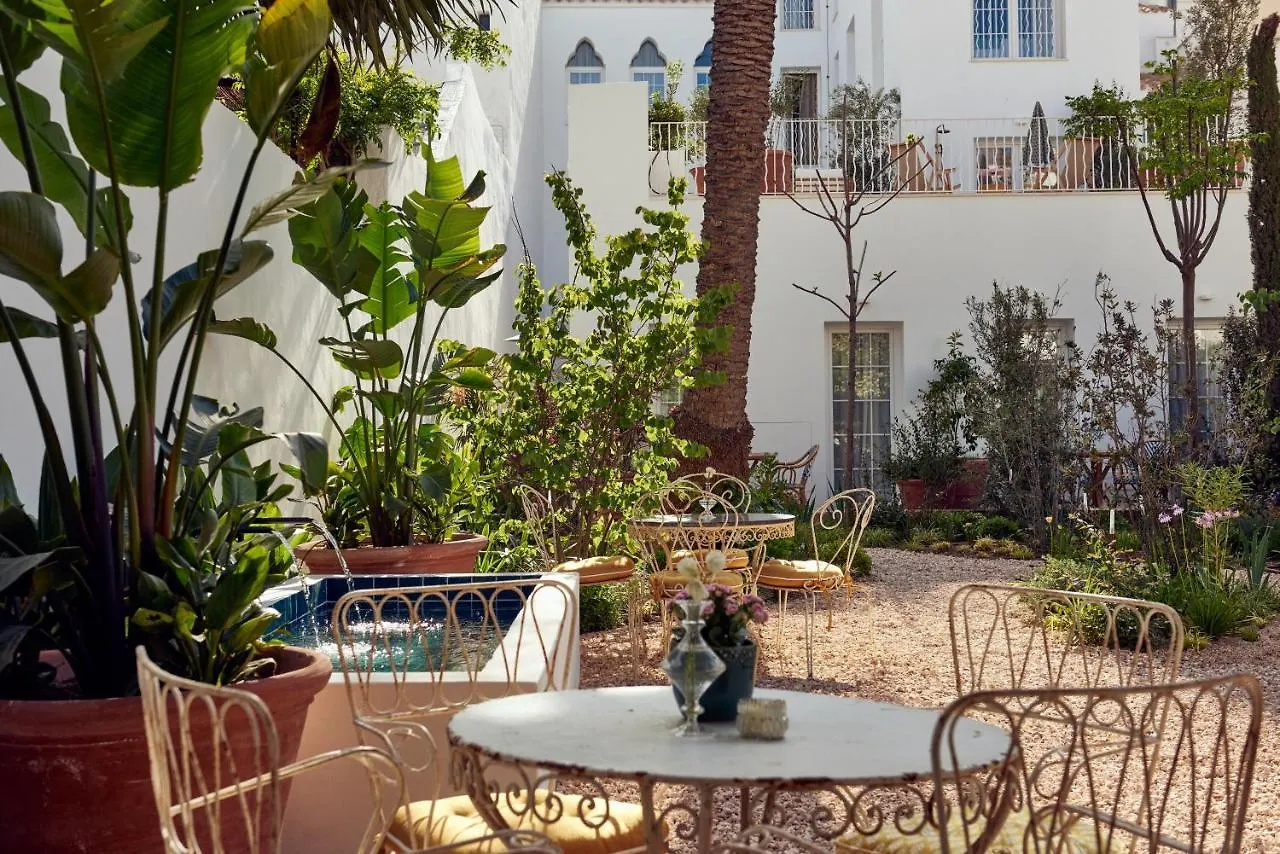 Cristine Bedfor Mahon Hotel Spain