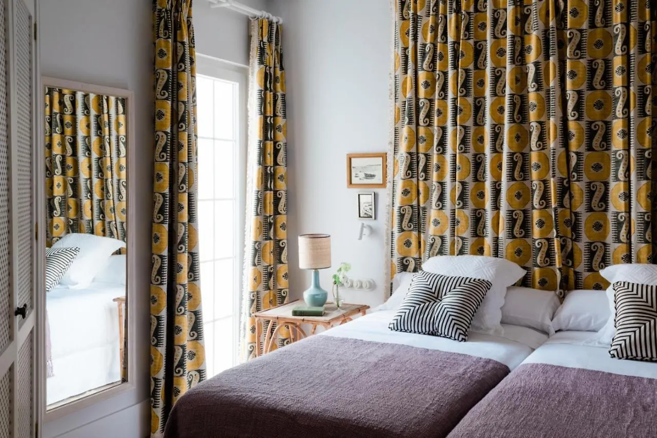 Cristine Bedfor Mahon Hotel Spain